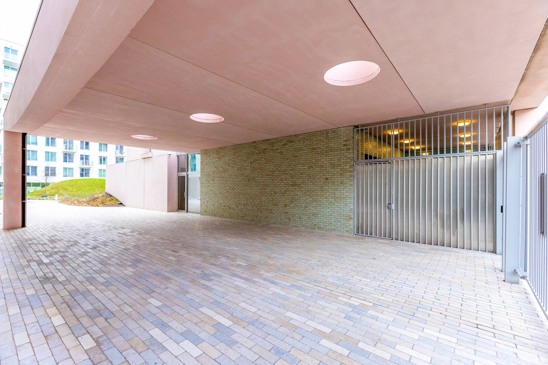 Lichtrijke studio in residentie Canal Wharf Brussel - foto 2