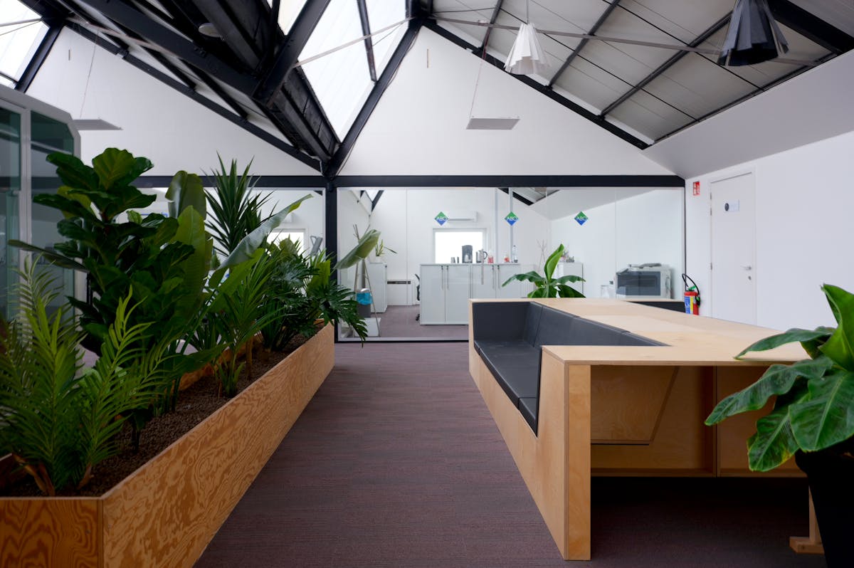 Kantoor van ca. 64m² met diensten in Intraxie te Rumbeke - foto 5