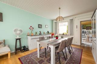 Te renoveren woning met enorm potentieel op toplocatie in MerksemDeze woning biedt een uitstekende kans voor wie op zoek is naar een renovatieproject...