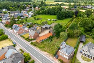 Deze exclusieve eigendom wordt u te koop aangeboden door Access Estate. Maak jouw afspraak via sms of WhatsApp door te sturen naar via 0475 92 30 35.<br /><br />Gelegen tussen Wetteren en Schellebelle, op wandelafstand van de Schelde en provinciaal domein Den Blakken, combineert deze locatie een connectie met de natuur. Een zeldzame kans om te bouwen in een landelijk karakter met zicht op bos.<br /><br />Bouwvoorschriften beschikbaar bij contact - (GABARIT = buur rechts)<br /><br />Laat deze unieke opportuniteit niet aan u voorbijgaan. <br />Neem vandaag nog contact met ons op – wij begeleiden u graag!<br /><br />📞 Afspraak via sms of WhatsApp: 0475 92 30 35