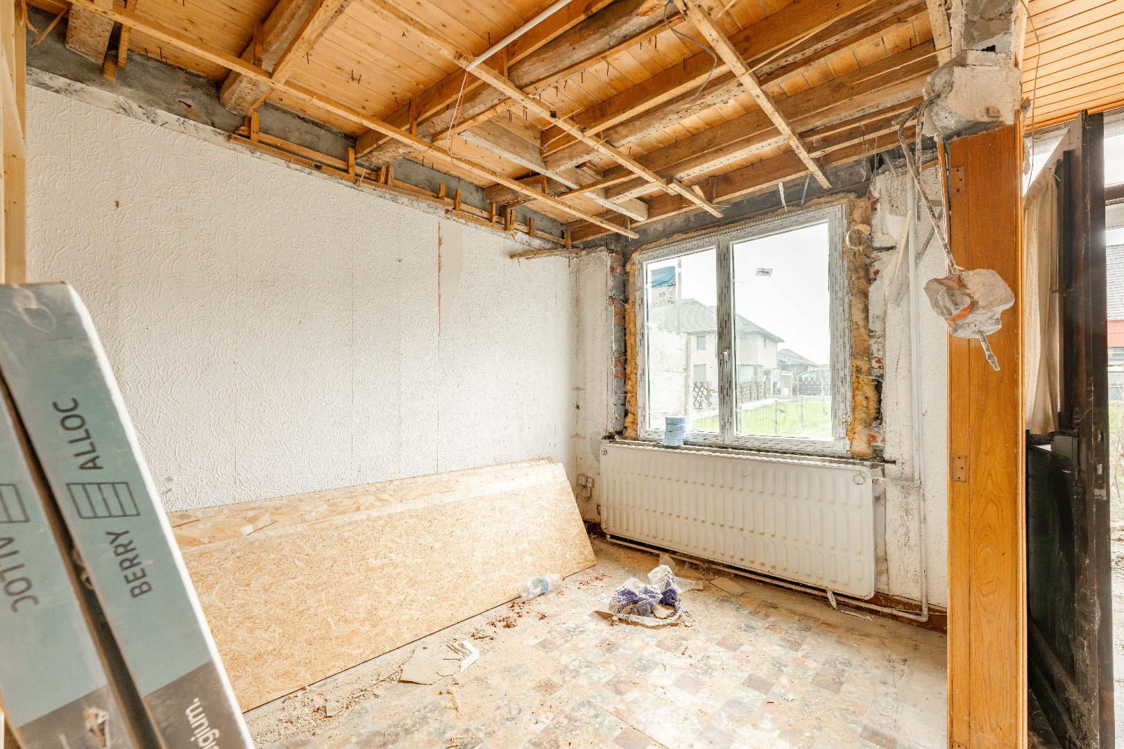 Verder te renoveren woning op toplocatie in Lichtervelde - foto 4