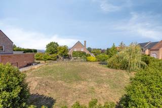Kenmerken:<br />- Totale oppervlakte: 763m²<br />- Perceelbreedte: +/- 17m<br />- Perceeldiepte: +/- 29m<br />- Gevelbreedte: 14m<br />- Bouwdiepte: 12,90m<br />- Bestemming: woongebied met landelijk karakter<br />- Oriëntatie: noord gericht<br /><br />Het perceel leent zich perfect voor het bouwen van een ruime eengezinswoning in een rustige omgeving.<br /><br />Voor meer informatie over de mogelijkheden bij dit perceel bent u welkom op ons kantoor of kan u ons steeds bereiken via info@vastengoed.be of 014 72 73 74.<br /><br />Wenst u een gratis schatting van uw eigendom? Contacteer ons vrijblijvend voor een afspraak.