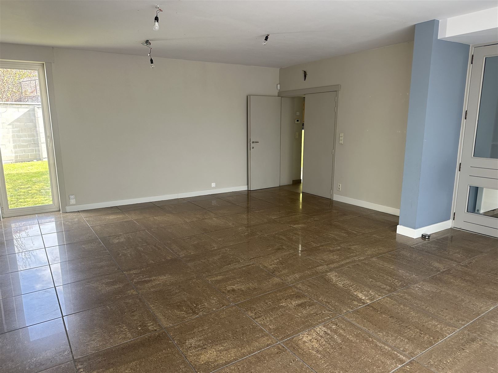 Ruime woning in centrum Eine. - foto 2