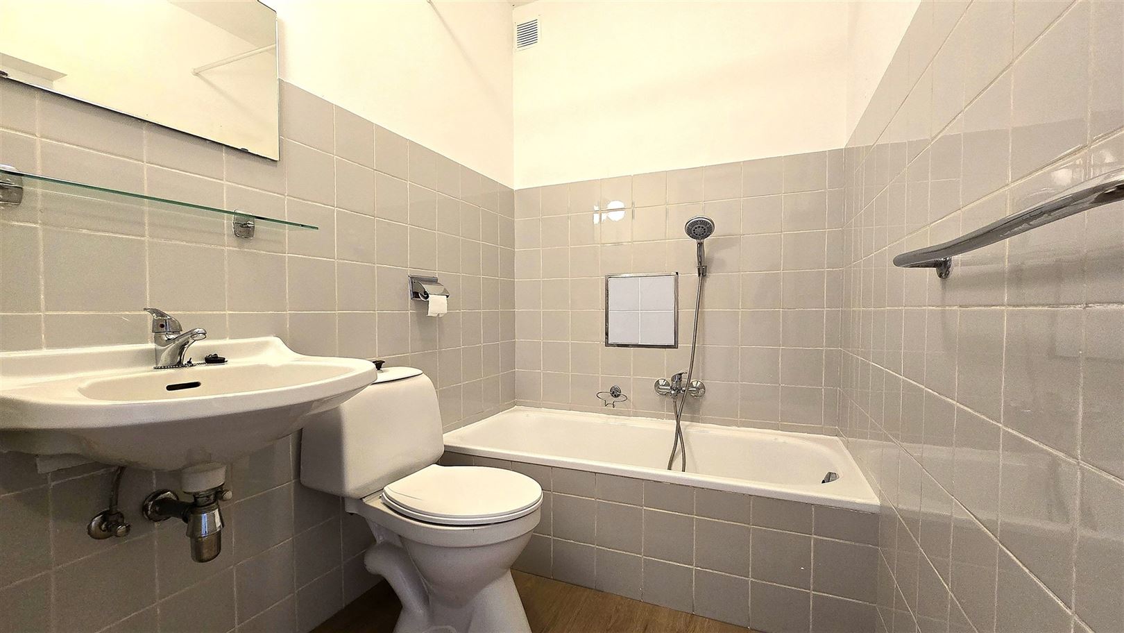 Vernieuwd 2-slpkapp. met terras - foto 5