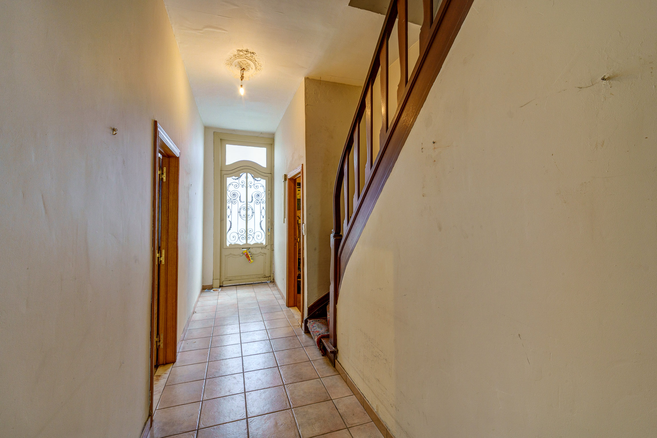 Zeer ruime woning met vier SLPK en grote zolder in Mechelen - foto 2