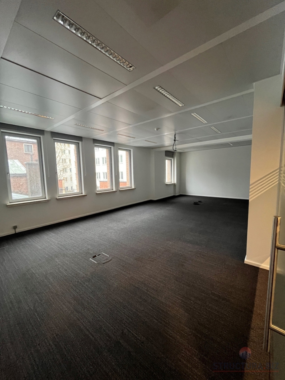 Kantoren te huur van 475m² tot 485m²! - foto 2