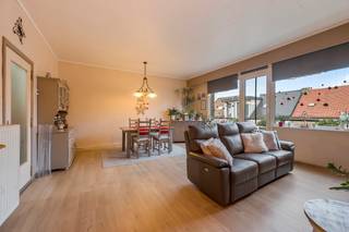 [[ DIT PAND NEEMT DEEL AAN DE ERA OPEN HUIZEN DAG OP 14/3 VAN 16:00 TOT 17:00 ]] Ben je op zoek naar een goed onderhouden appartement met...