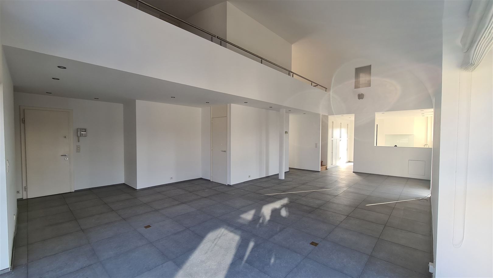 Ruime duplex penthouse met 2 terrassen in het hart van Kontich - foto 2