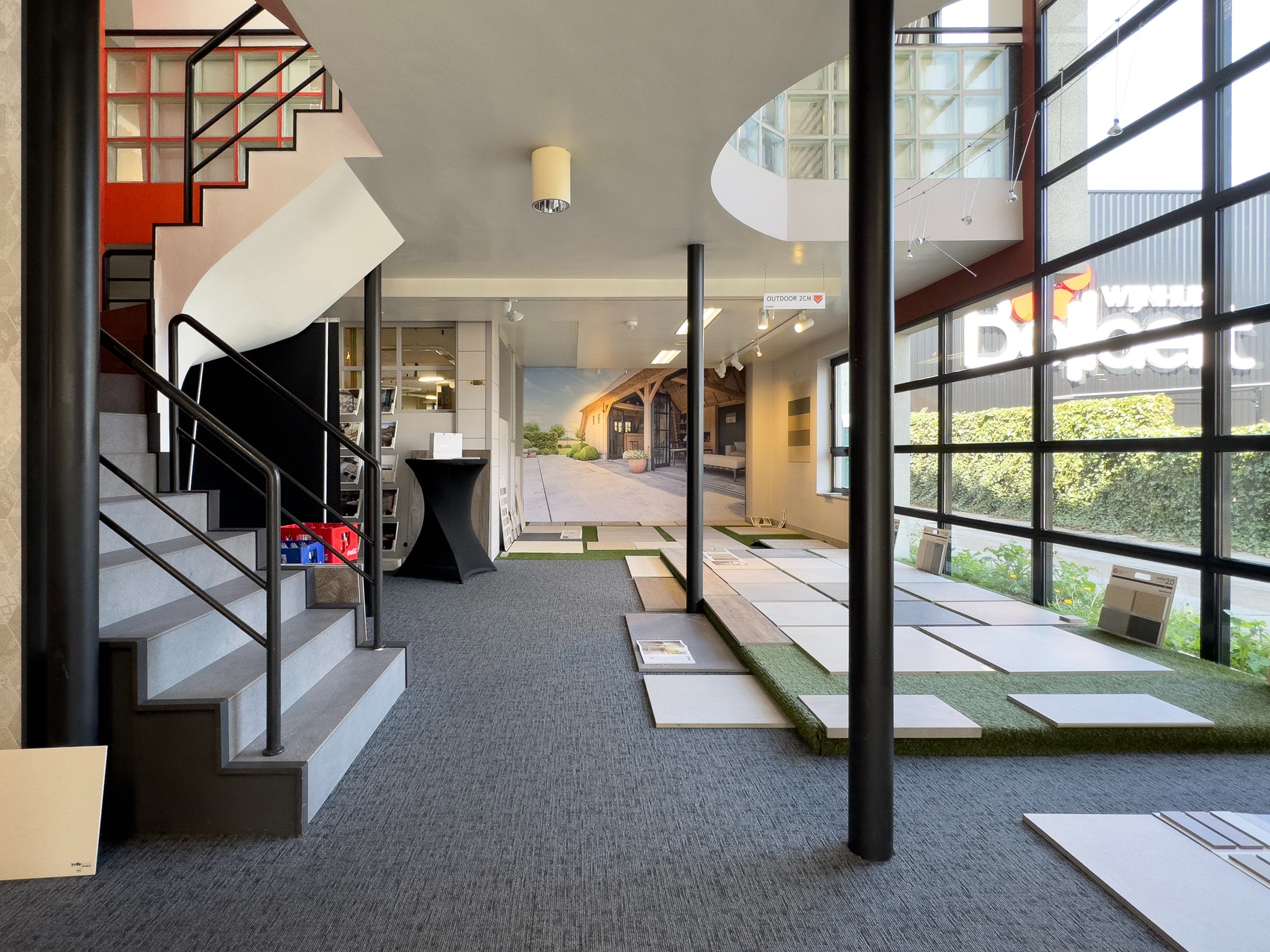 Ruime kantoorruimte 858m² op een topligging en met visibiliteit te huur in Merelbeke - foto 2