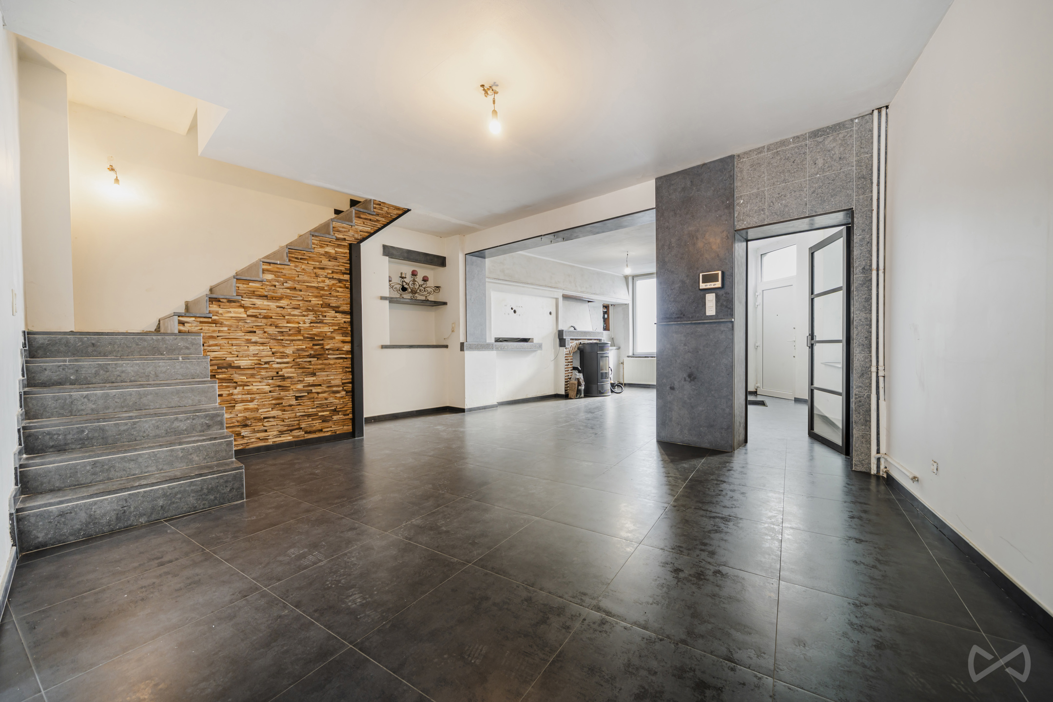 Huis te koop in La Louvière met 2 slaapkamers - foto 2