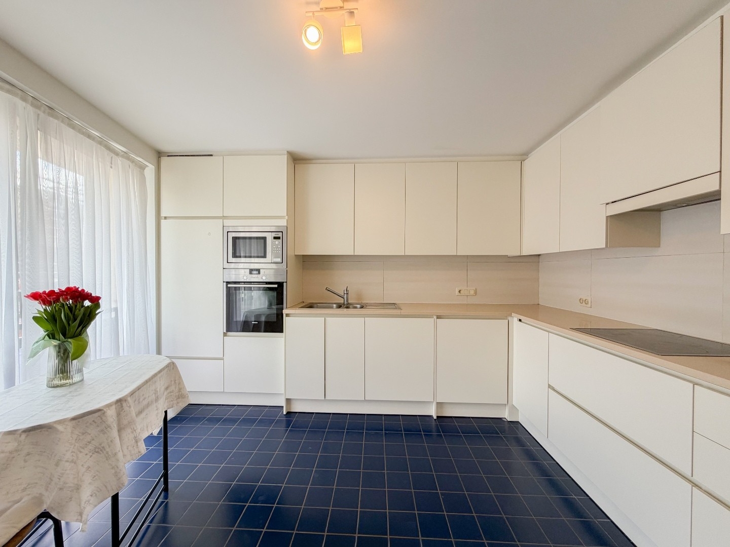 Te koop, 2-slaapkamerappartement op toplocatie in het centrum van Oudenaarde - photo 5