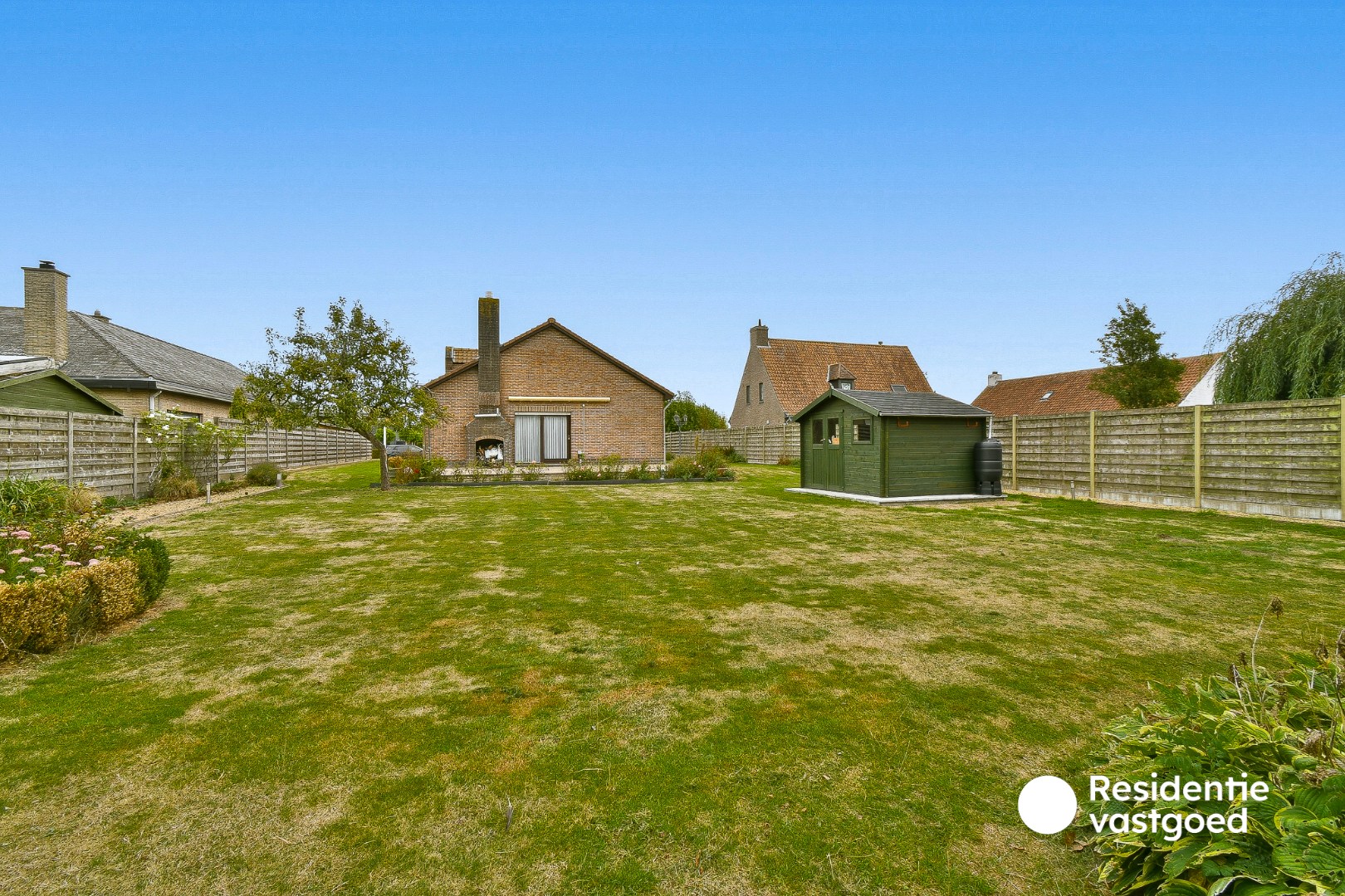 Alleenstaande bungalow met 4 slaapkamers en ruime tuin - foto 5