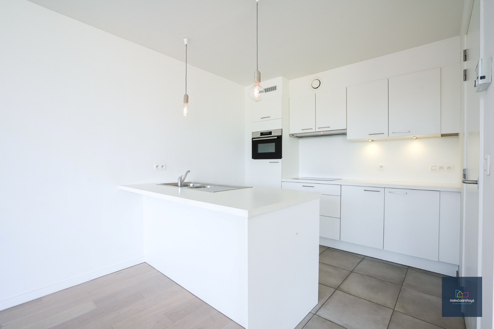 Schitterend 1-slpk.appartement met staanplaats. - foto 5