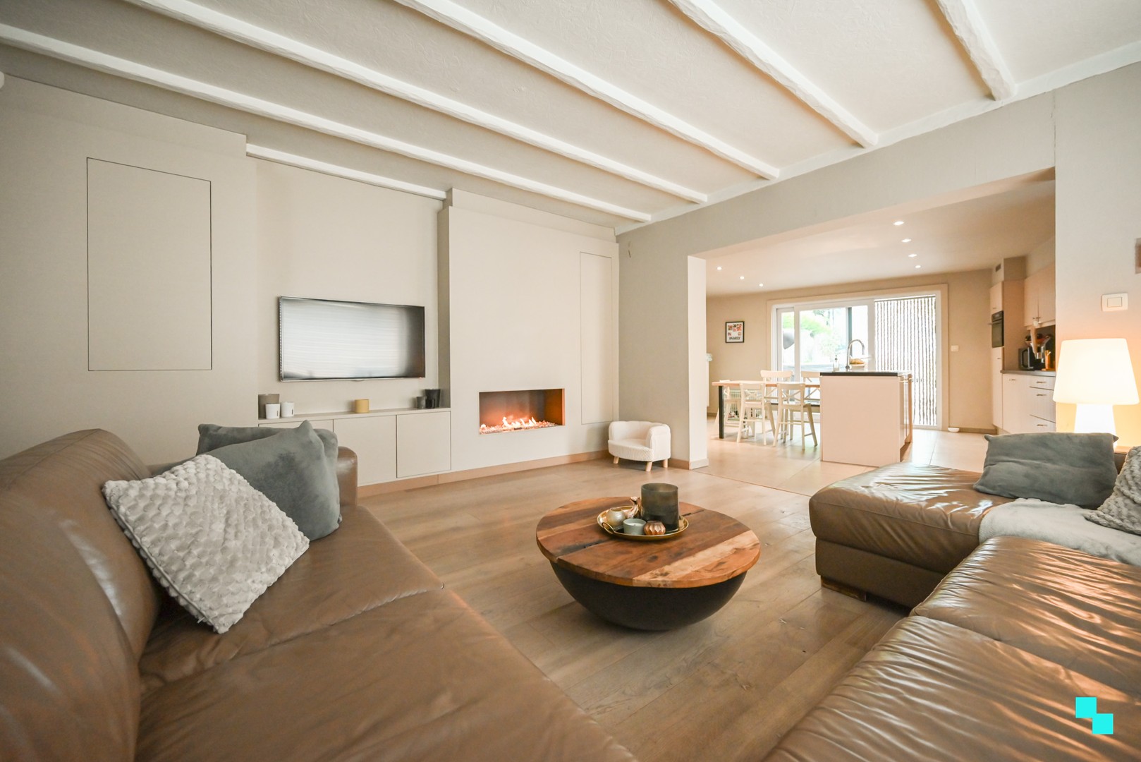 Zeer ruime woning met atelier te Lendelede - photo 2