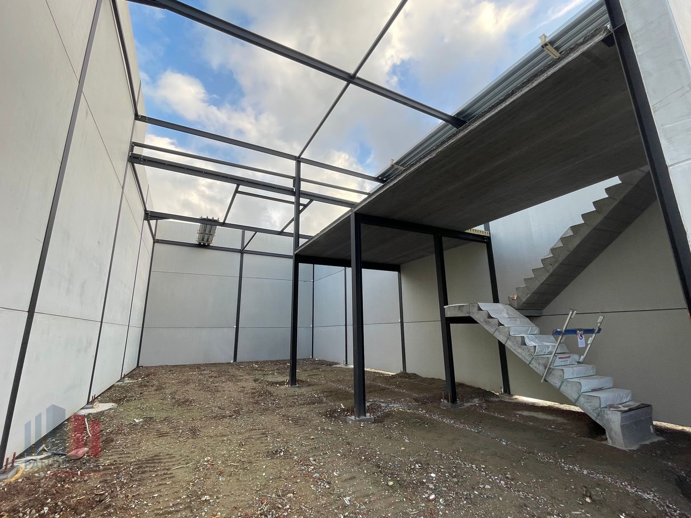 NIEUWBOUW KMO-UNIT VAN 198 m² MET 48 m² MEZZANINE TE KOOP - foto 4