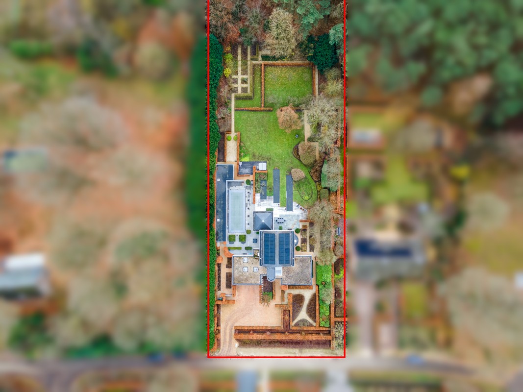 Uitzonderlijke villa op 3451 m² met 5 slaapkamers omgeven door groen. - foto 3