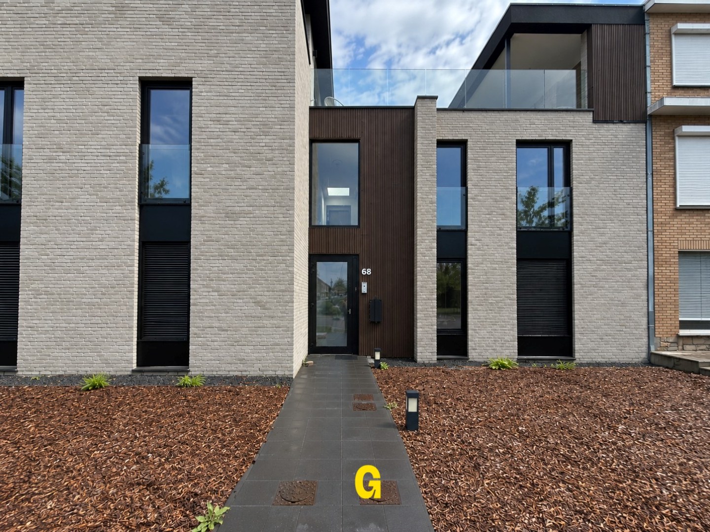 Nieuwbouwappartement met 2 slaapkamers, ruim terras, standplaats en berging te Munsterbilzen - Label A - foto 1