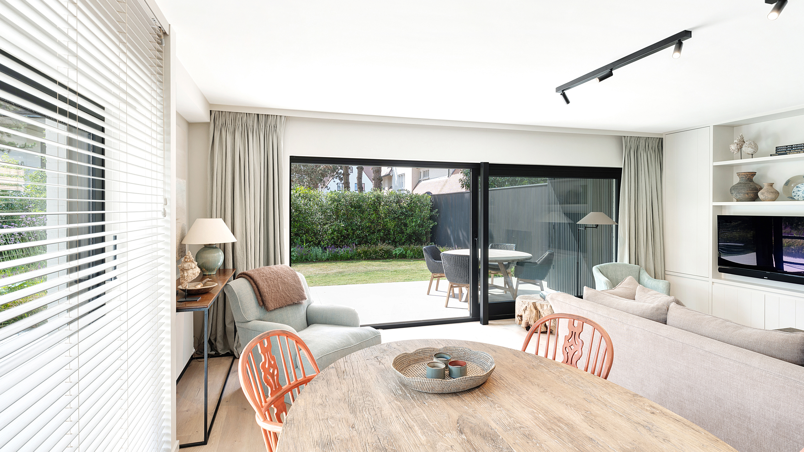 Exclusief hoekappartement met zonnige tuin in villaresidentie - foto 4