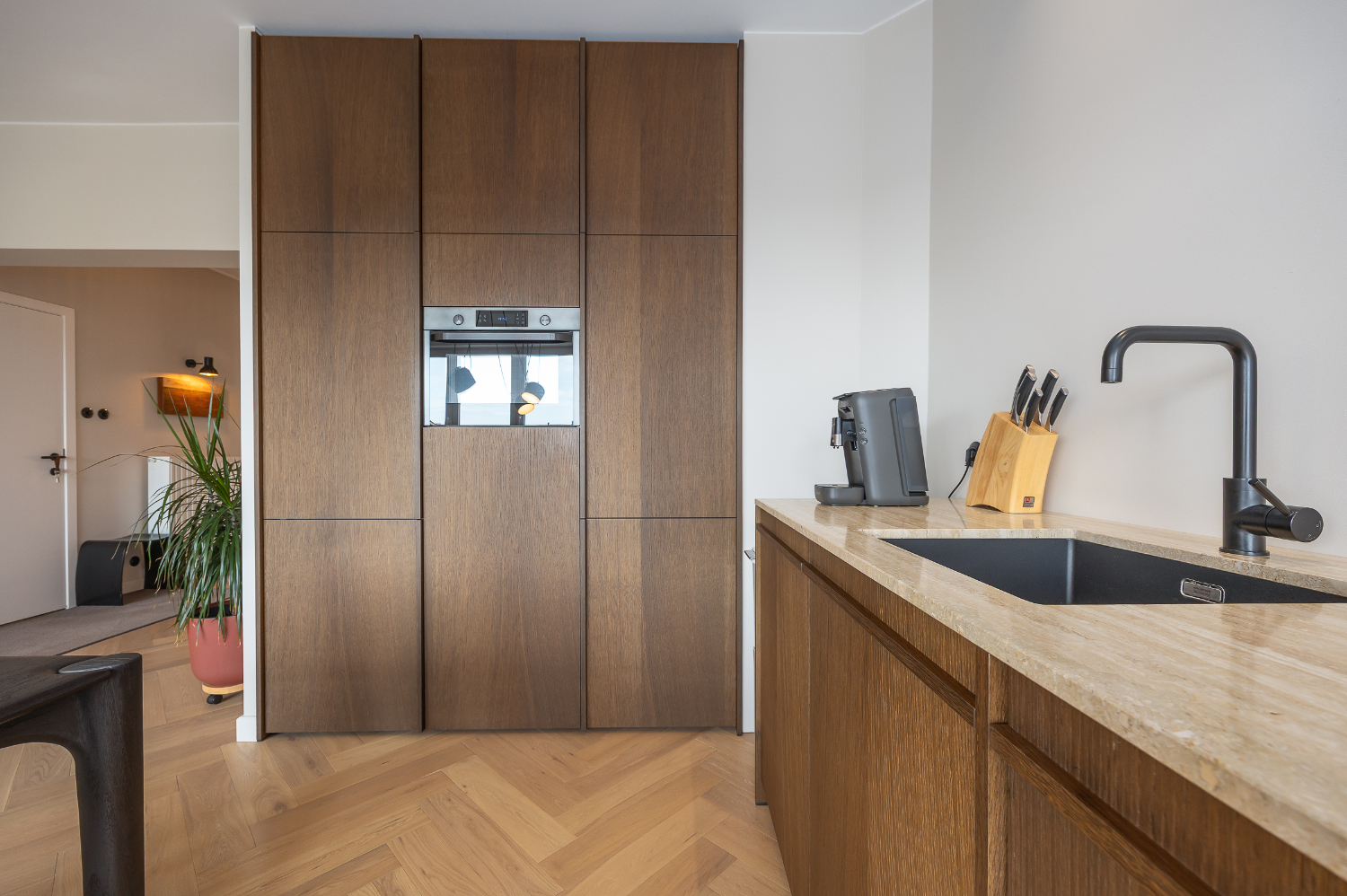 Gerenoveerd twee slaapkamer appartement met open zicht - foto 5
