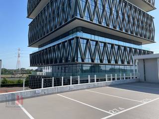 Op het bedrijvige Westwing Park te Roeselare bevindt zich deze instapklare nieuwbouwkantoorruimte met een oppervlakte van ca. 238 m² te huur.De...
