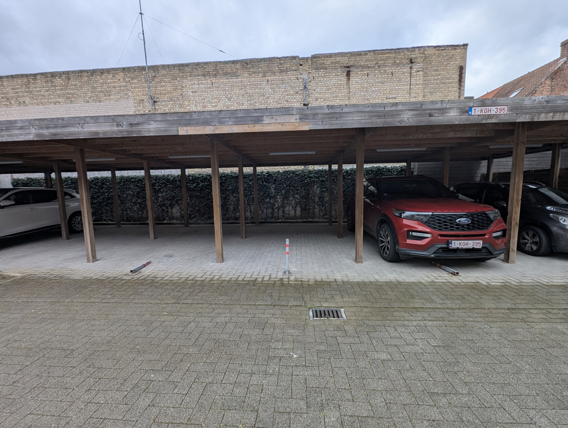 Garage for rent in De Panne - photo 4