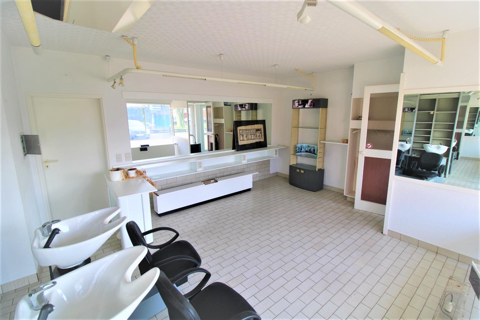 Commercial à vendre à Asse - photo 3