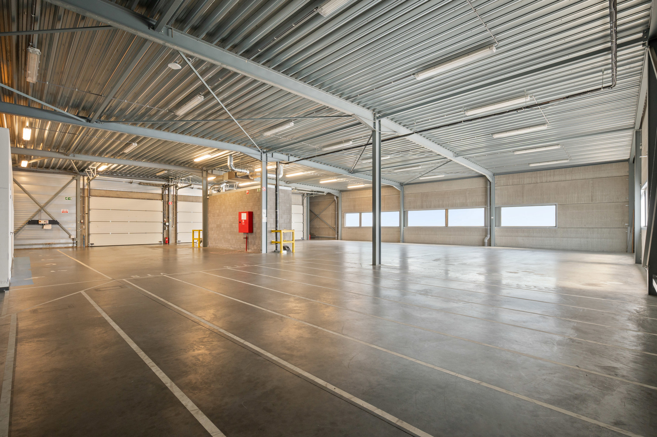 Commercial for rent in Machelen - photo 4