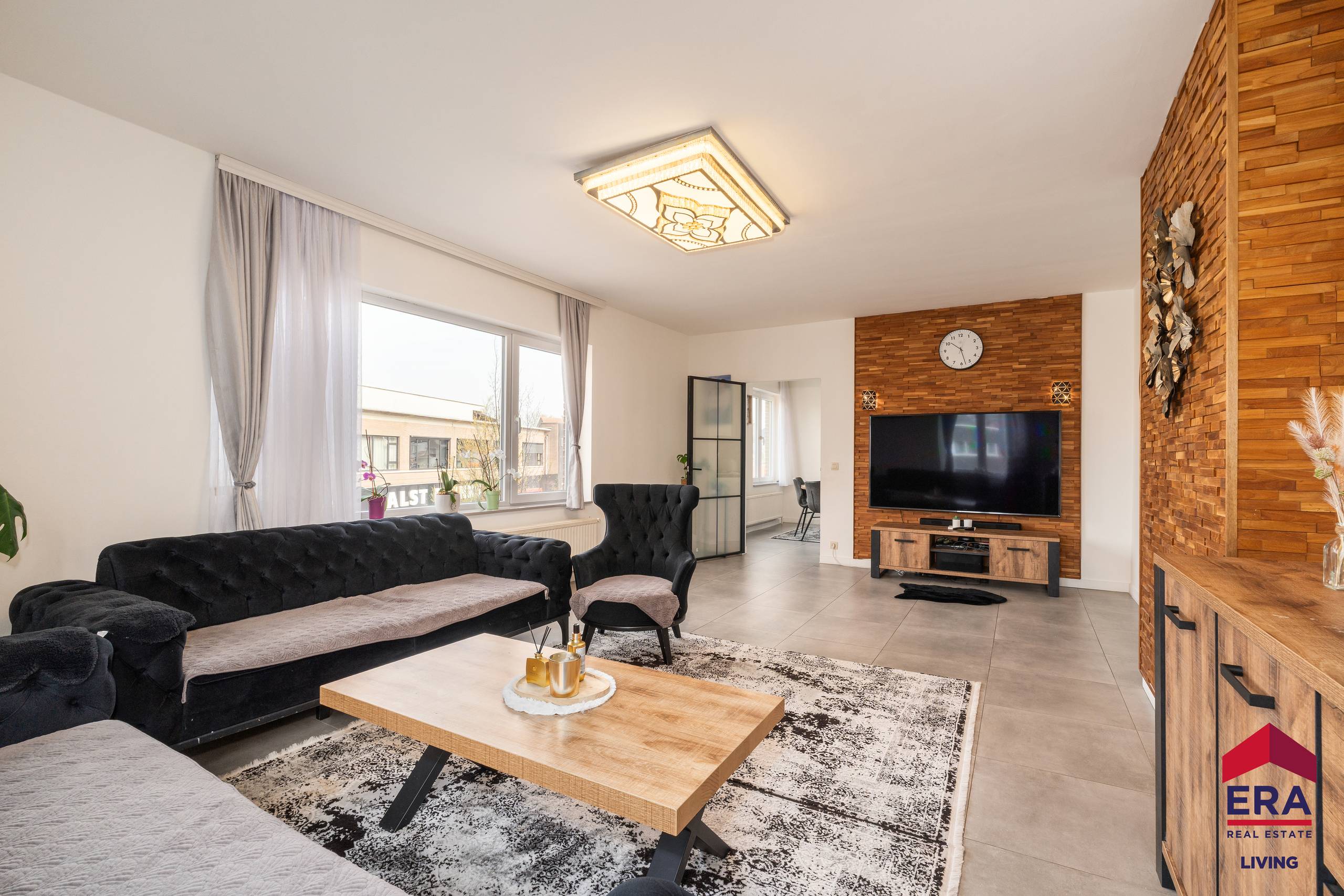 Gerenoveerd appartement met 3 slpks en terras in centrum - foto 3