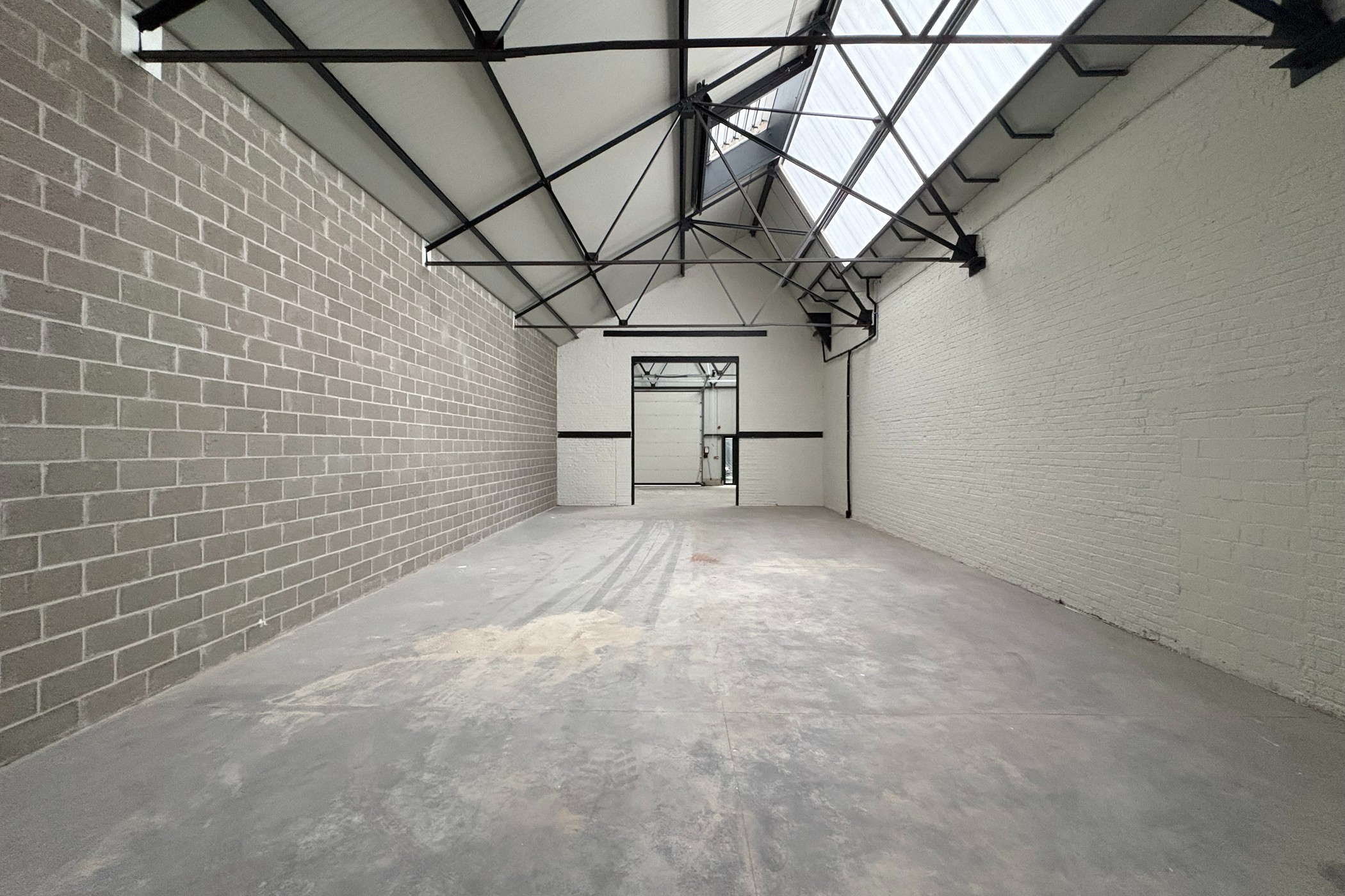 Magazijn 196m² te huur In Kalken - foto 5