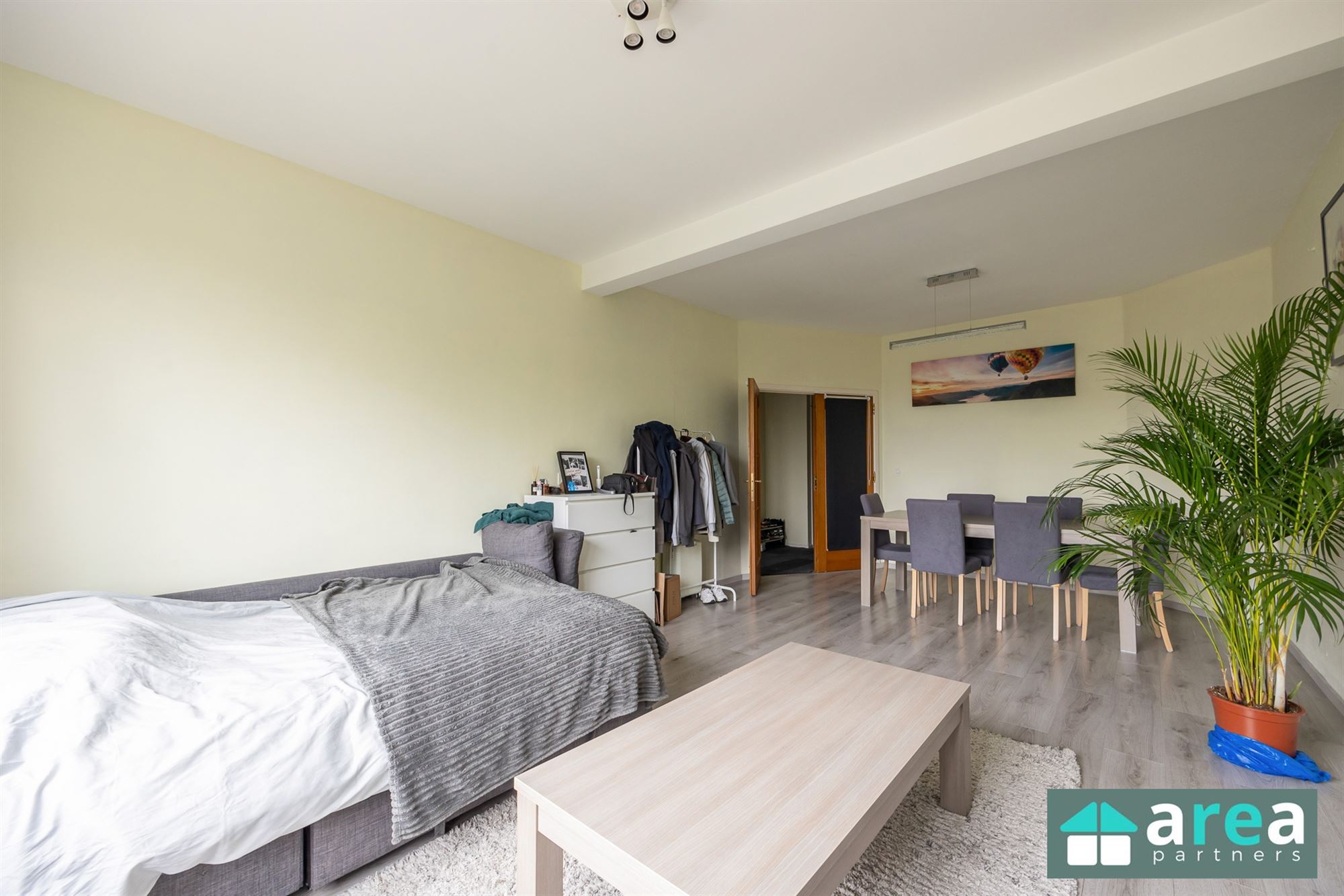 Leuk 2 slaapkamer appartement in gezellige buurt! - foto 2