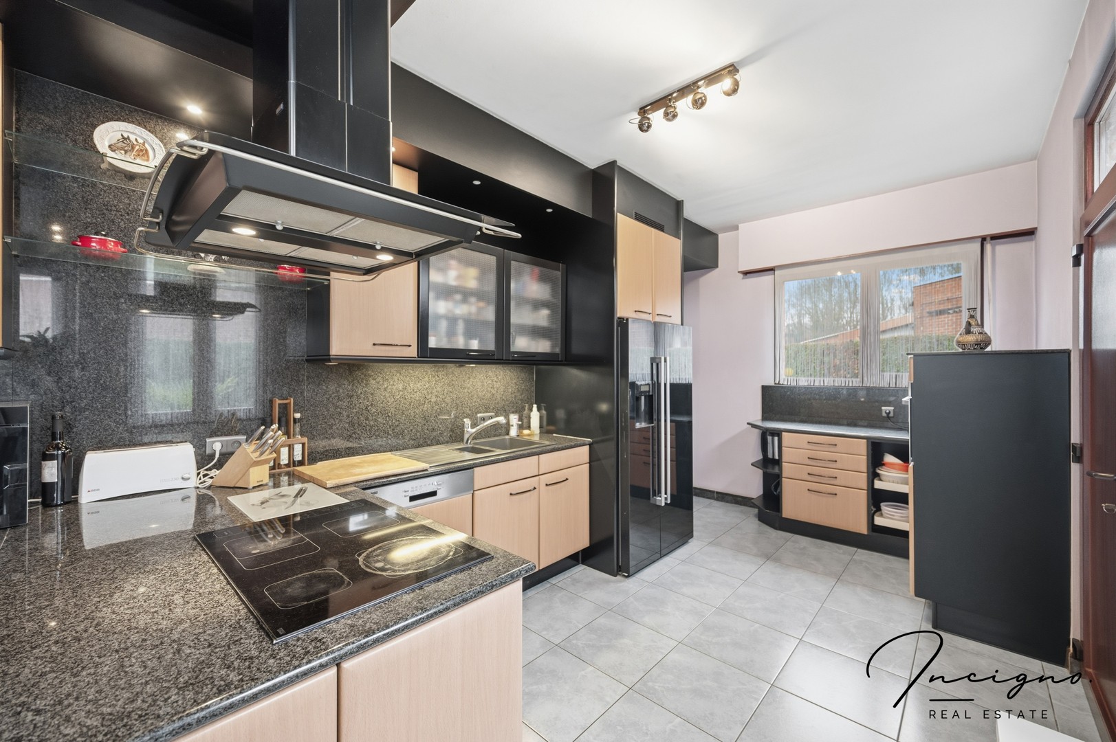 Te koop – Ruime gezinswoning met tal van mogelijkheden - foto 4