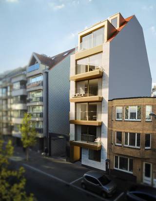 Gelegen op een absolute toplocatie in het hart van Knokke combineert dit project exclusief wonen met de unieke charme van de kust. Residentie Pristine bevindt zich aan de Koninginnenlaan 12 nabij het strand en is een rustige zijstraat van de Lippenslaan, in het bruisende centrum van Knokke. Het project is een toonbeeld van hedendaagse architectuur. Elk detail van Residentie Pristine is zorgvuldig ontworpen met oog voor esthetiek, comfort en duurzaamheid. De keuze voor hoogwaardige materialen garandeert niet alleen een lange levensduur, maar draagt ook bij aan een uitstekende akoestische en thermische isolatie. Bij elk project streven we naar maximaal gunstige EPB-waarden, zodat u geniet van een energiezuinige woning én een waardevaste investering. <br />Deze stijlvolle residentie omvat zes luxueuze full-floor appartementen, waaronder één duplex. Elk appartement beslaat een volledige verdieping, wat uitzonderlijke privacy en optimaal wooncomfort garandeert. De ruime woonunits beschikken over twee tot drie slaapkamers en genieten van zuidwestgerichte terrassen met veel natuurlijke lichtinval. Het gelijkvloers appartement is voorzien van één slaapkamer, een bureauruimte en beschikt bovendien over een privatieve tuin. Elk appartement is uitgerust met een geothermische warmtepomp. Daarnaast zijn er privatieve bergingen en een gemeenschappelijke fietsenstalling voorzien voor extra comfort en gebruiksgemak.<br /><br />Kortom een uniek project op een toplocatie.<br /><br />6% BTW mogelijk !<br /><br />Voor meer informatie kunt u ons contacteren op 050 62 44 14 of via e-mail op knokke@immax.be