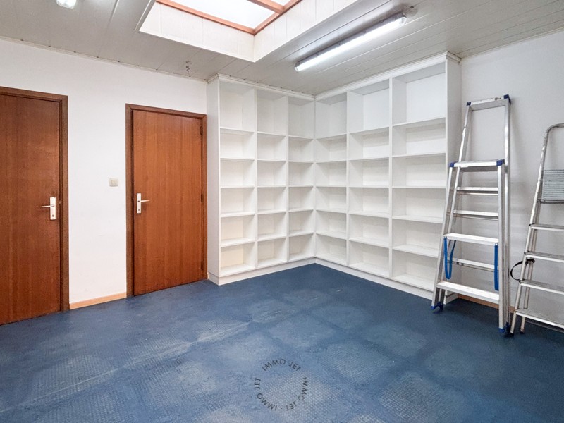 Commercial à louer à Beveren-Kruibeke-Zwijndrecht - photo 5