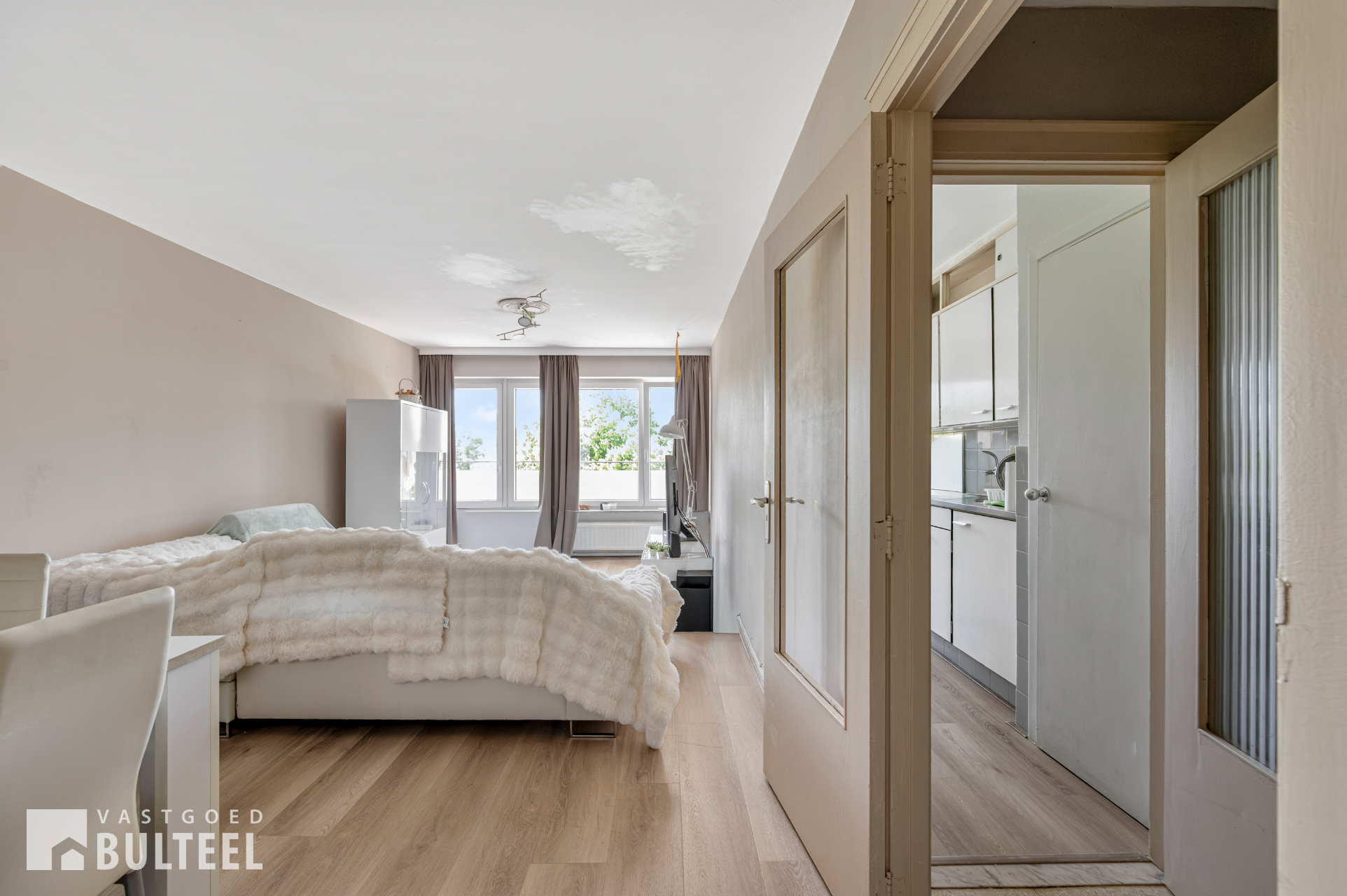 Apartment for sale in Sint-Niklaas with 2 bedrooms - photo 2