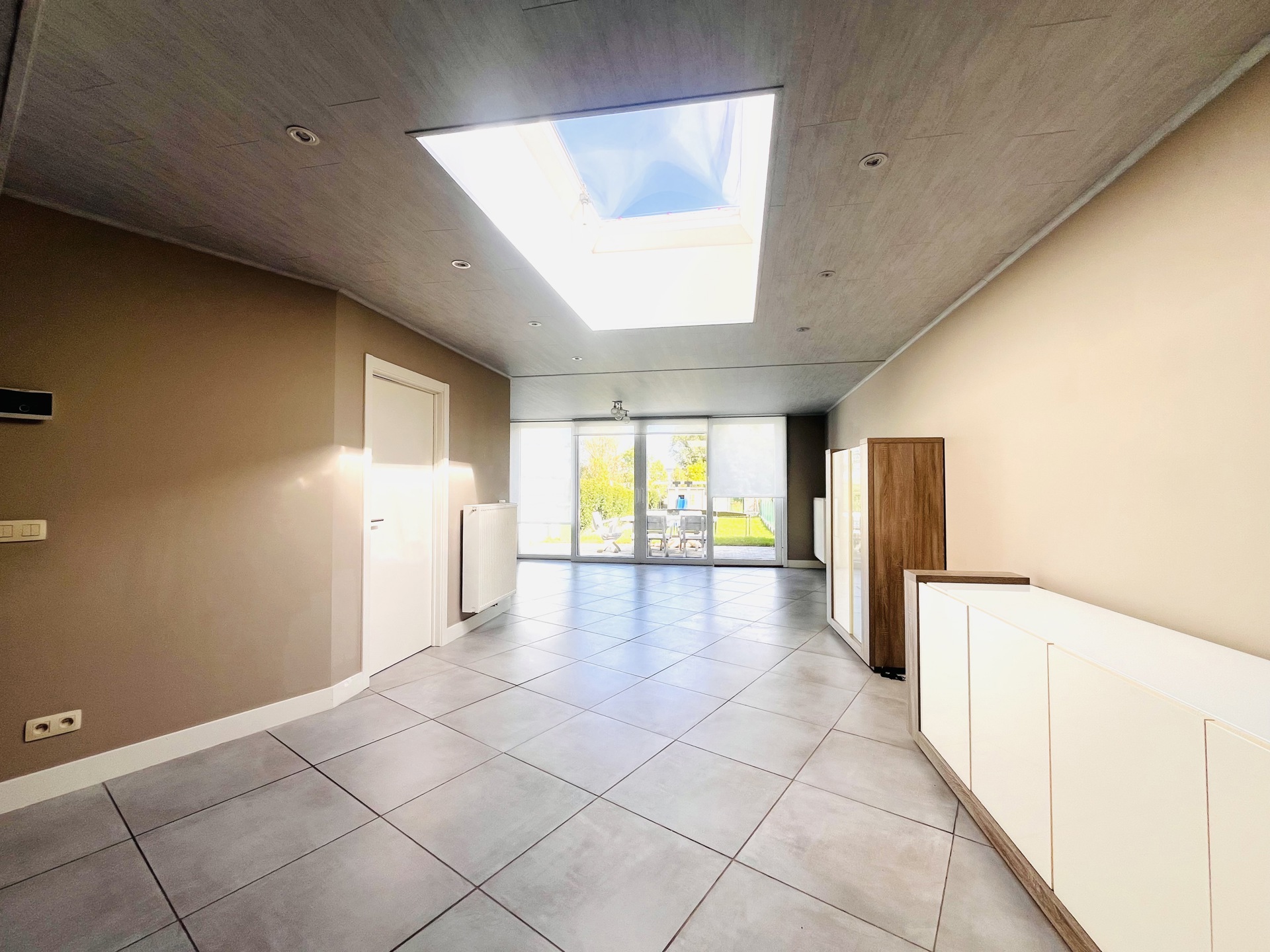 RUIME WONING MET 3 SLPK EN ZONNIGE TUIN. - foto 5