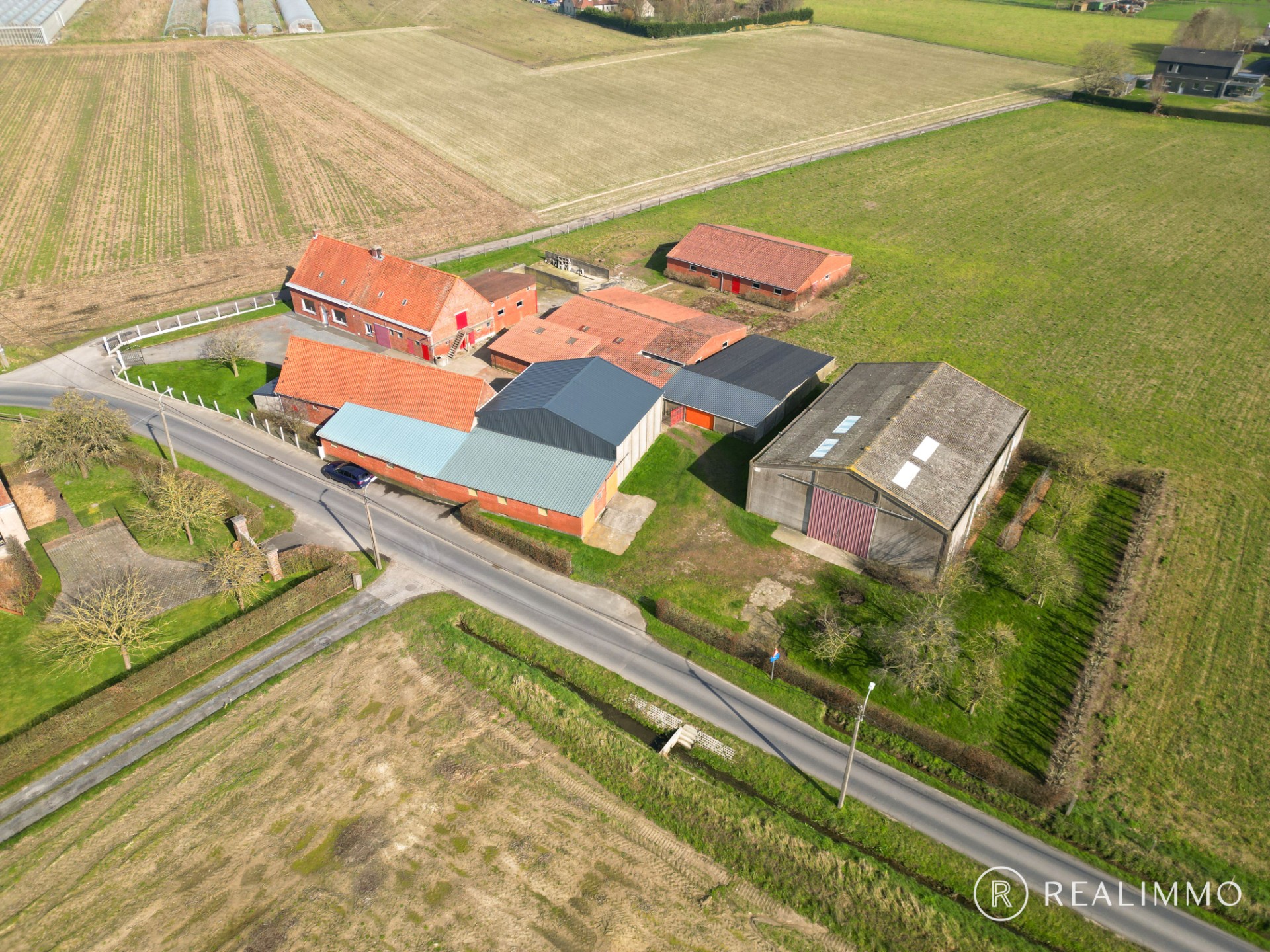 Boerderij op 22 277 m² in Lendelde - foto 4