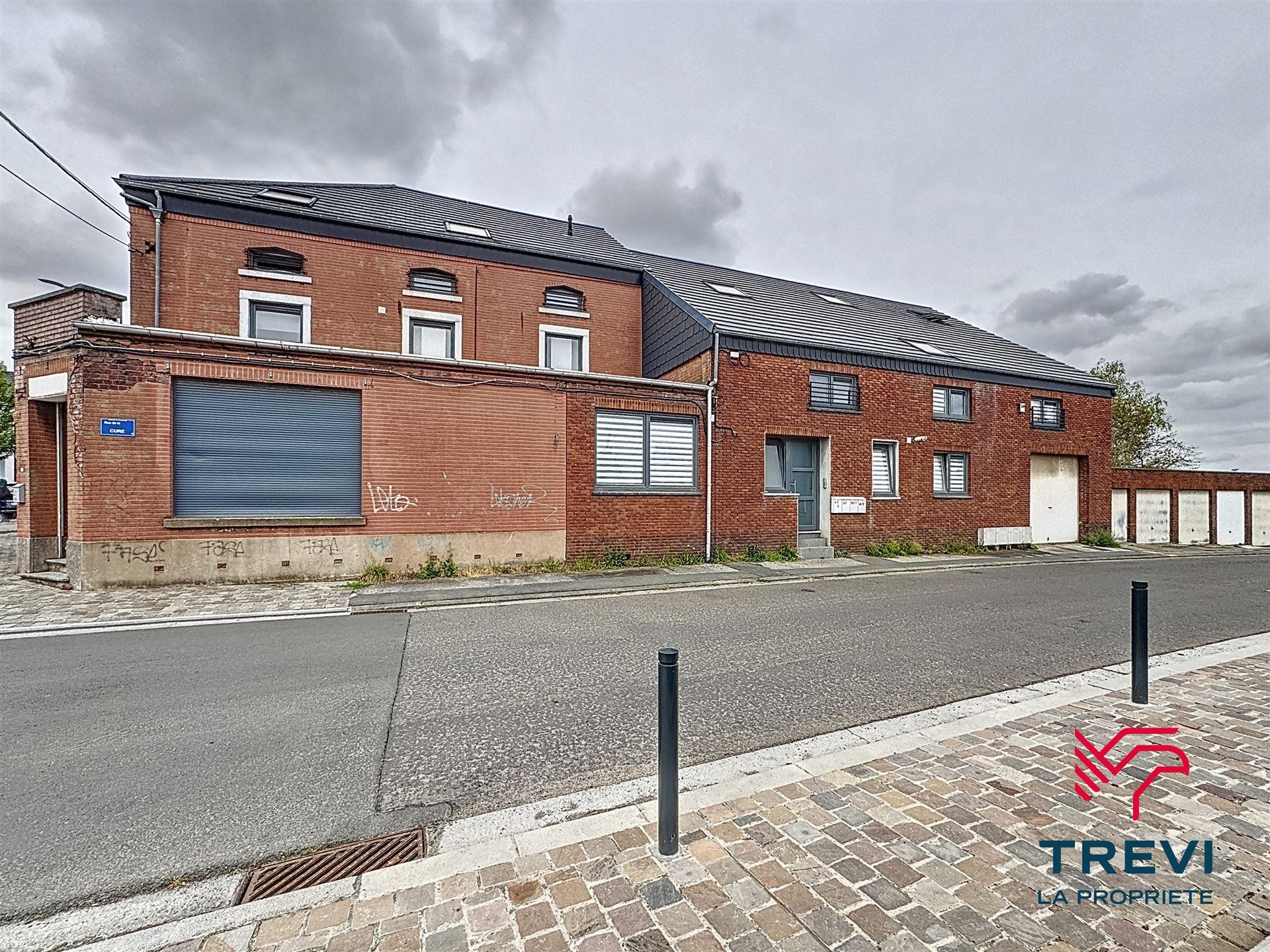 ENSEMBLE IMMOBILLIER 12 UNITES - photo 1