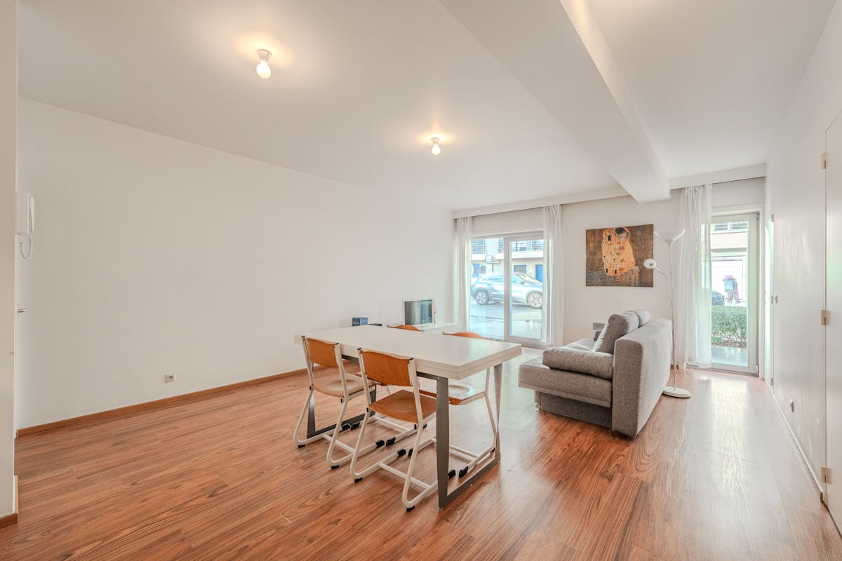 Instapklaar gelijkvloersappartement met één slaapkamer. - foto 4