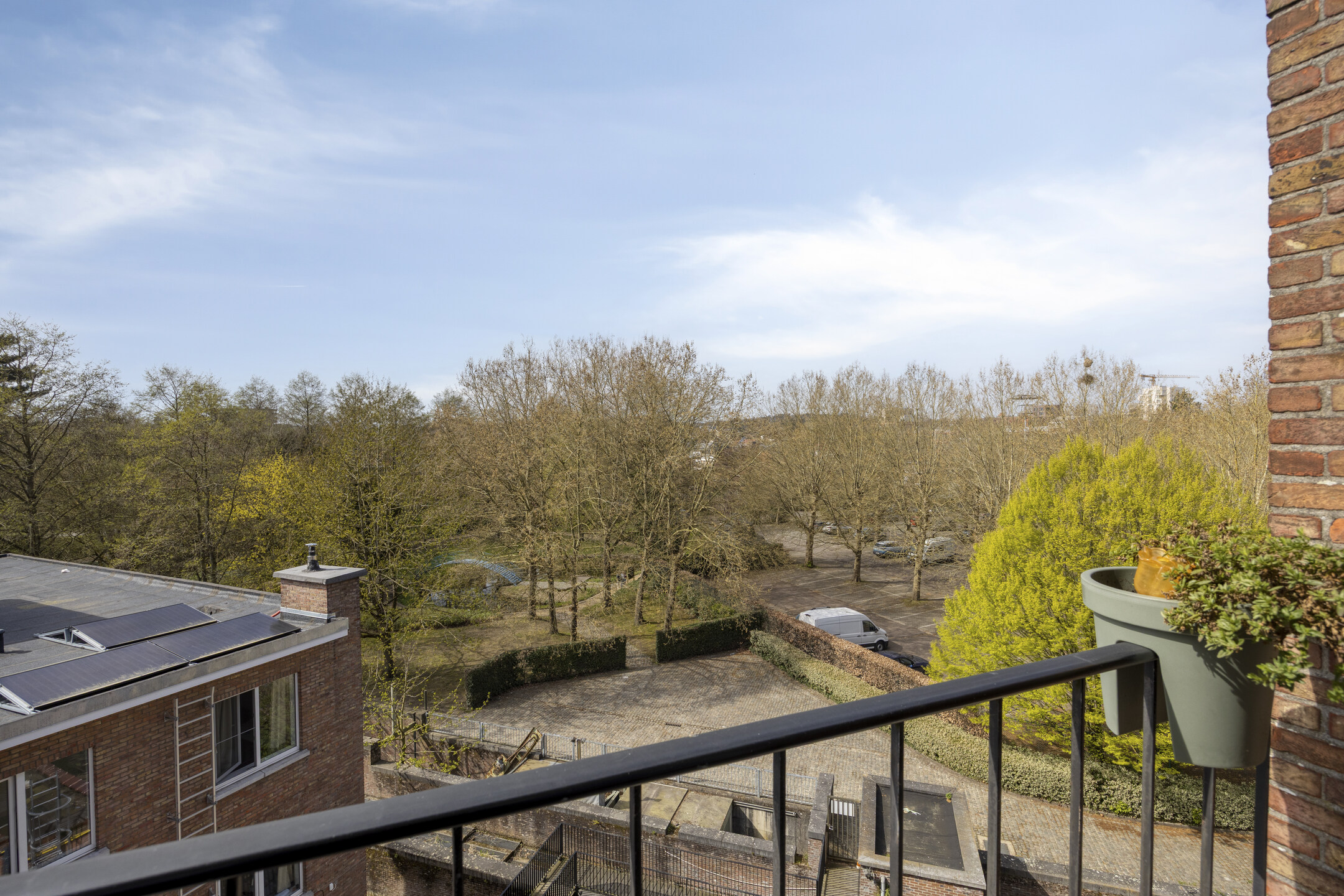 Studio rénové à Louvain avec vue sur le parc de la Dyle - photo 3