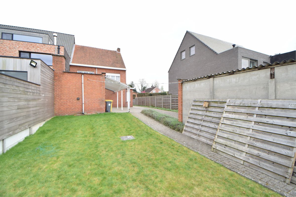 Charmante woning met 3 slaapkamers, kleine tuin en garage. - foto 4