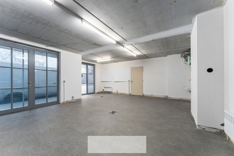 COMMERCIËLE HANDELS-OF KANTOORRUIMTE - photo 2