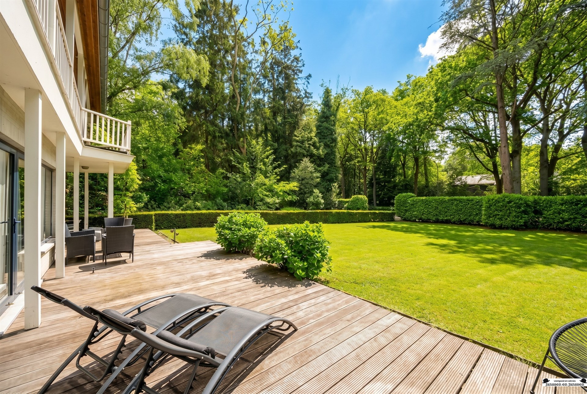 Exclusieve villa op royaal perceel van 3.000 m² grenzend aan uniek natuurdomein - foto 5