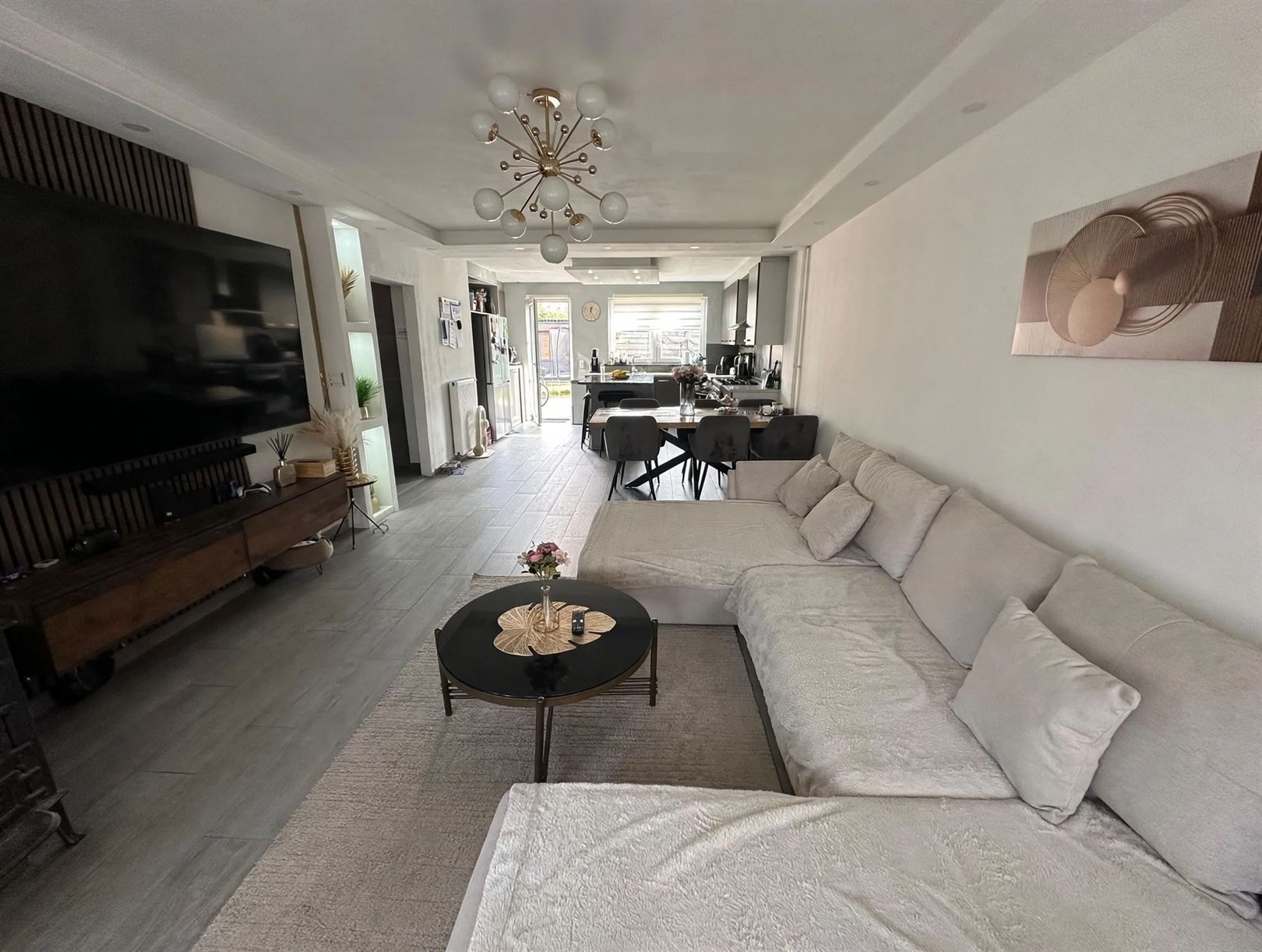 Woning met 4 slp's, 2 bdk's, mooie tuin en garage - foto 4