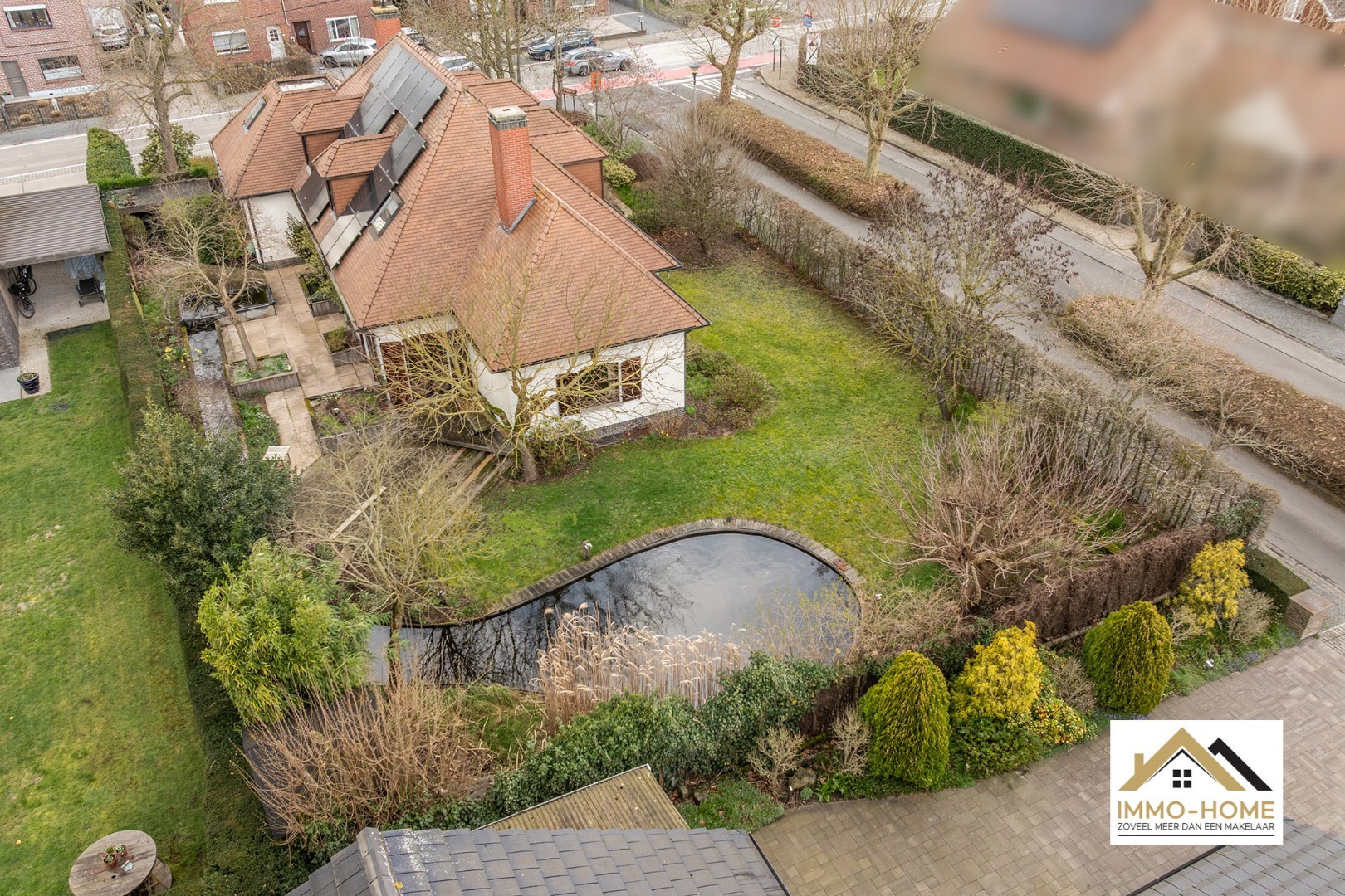 Stijlvolle en ruime villa op toplocatie te Merelbeke - foto 2