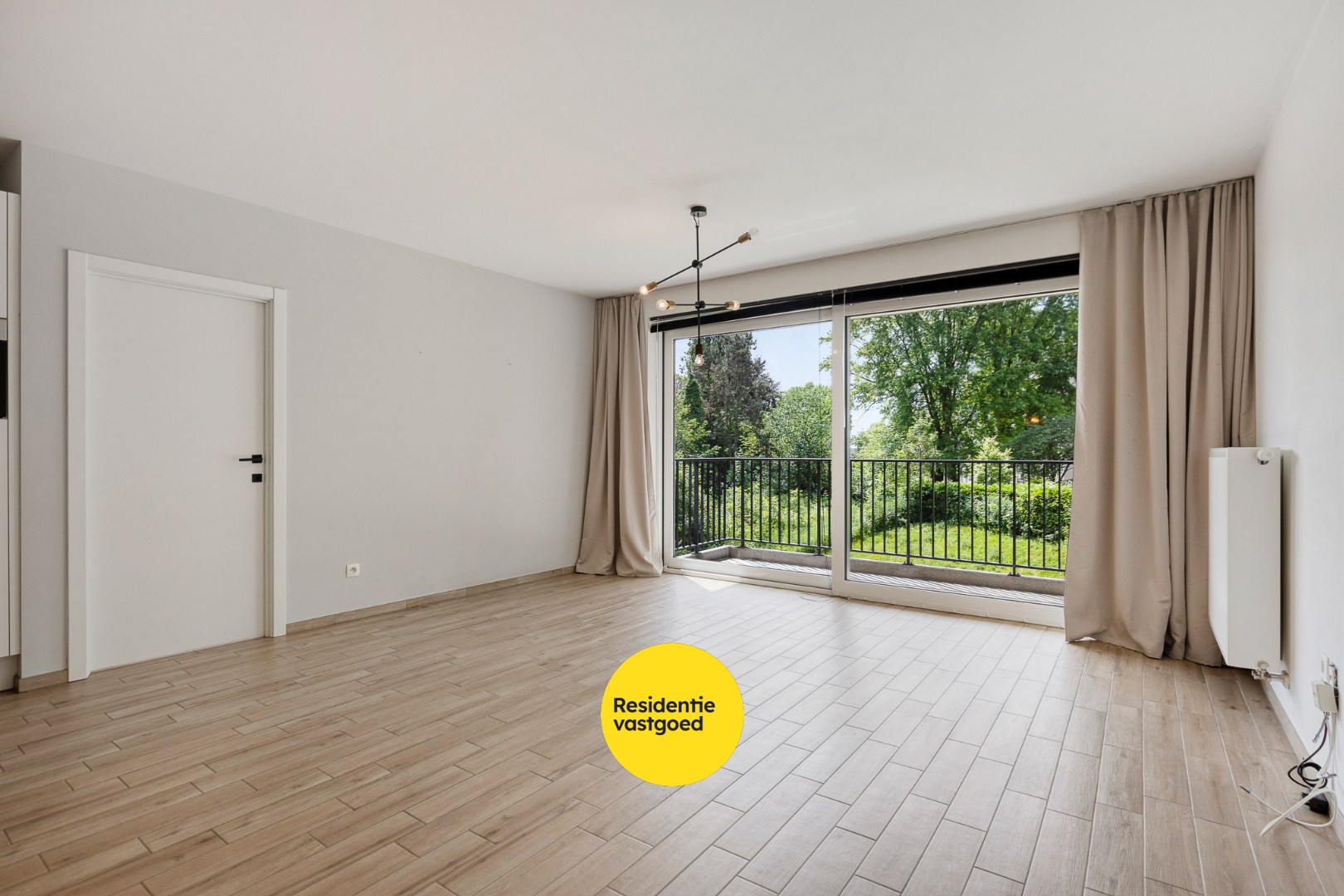 Instapklaar 1-slpk appartement te Laken - foto 5
