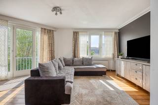 <p>This two bedroom apartment stands out due to its bright interiors, practical layout and central location.</p><p></p><p>Upon entering, you are welcomed by a spacious entrance hall that connects the different rooms of the apartment. The bright living room benefits from natural light and offers ample space for a cosy seating area and dining space, creating a warm and comfortable living environment. The kitchen is practical and provides direct access to the balcony</p><p></p><p>The apartment features two full-sized bedrooms that can be used flexibly as bedrooms, a home office or hobby room. The bathroom is fitted with a shower and washbasin. In addition, there is a separate toilet and a practical storage room, adding extra convenience.</p><p>A private cellar is also included, offering valuable additional storage space.</p><p></p><p>With an EPC of 209 kWh/m² and label C, this apartment offers a good balance between comfort and energy performance. Its central location and functional layout make it suitable for a wide range of buyers. There is no lift in the building.</p><p></p><p>To arrange a viewing, please contact us via our website.</p>