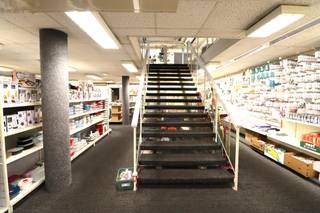 Ontdek dit commerciële handelspand in de bruisende Boomstraat in Bornem! Dit veelzijdige pand biedt eindeloze mogelijkheden op een toplocatie, met...