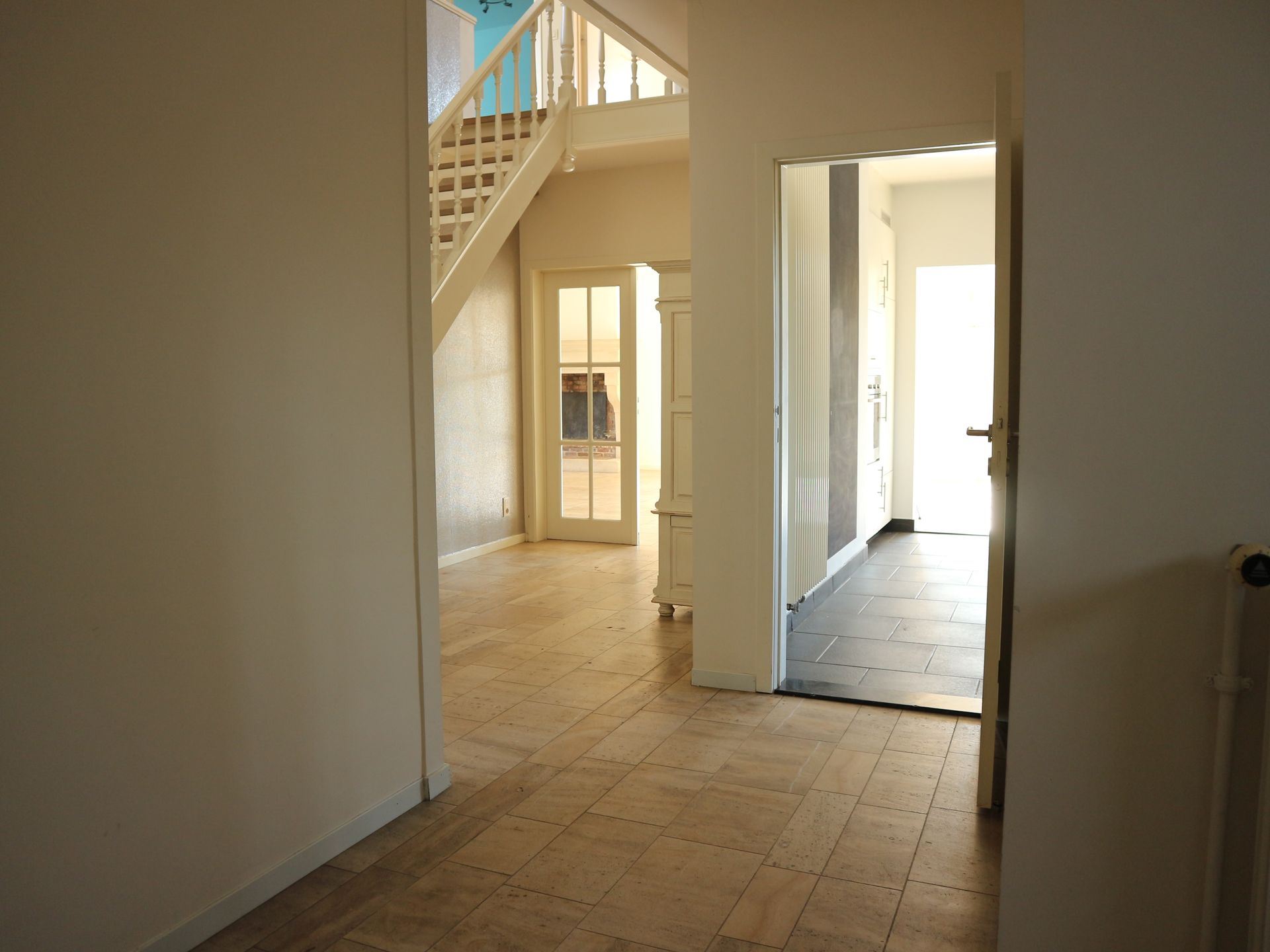 Ruime villa in rustige omgeving - foto 4