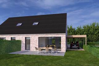 Op zoek naar een nieuwe thuis in een rustige, groene omgeving? Deze instapklare halfopen woning op een perceel van <strong>387 m²</strong> combineert modern wooncomfort met een landelijke ligging in de kindvriendelijke Walstraat te Koolskamp.<br /><br /><strong>Wonen in alle rust, met zicht op groen</strong><br /><br />De woning ligt in een doodlopende straat en kijkt uit op de omliggende velden – ideaal voor wie houdt van rust, ruimte en natuur. Dankzij de <strong>zuidgerichte</strong> <strong>oriëntatie</strong> geniet je volop van natuurlijk licht in huis én in je tuin.<br /><br /><strong>Energiezuinig en duurzaam gebouwd</strong><br /><br />Deze nieuwbouwwoning is volledig afgewerkt en voldoet aan de <strong>hoge energie-eisen van vandaag.</strong> Ze is gebouwd met duurzame materialen en klaar om jou jarenlang woonplezier te bieden – zonder zorgen over renovaties of verbouwingen.<br /><br /><strong>Comfortabel wonen, vlot verbonden</strong><br /><br />Hoewel je hier in alle rust woont, ben je snel onderweg. De oprit van de E403 ligt op amper 5 minuten rijden, met vlotte verbinding naar Brugge en Roeselare. Ook winkels, scholen en andere voorzieningen zijn makkelijk bereikbaar.