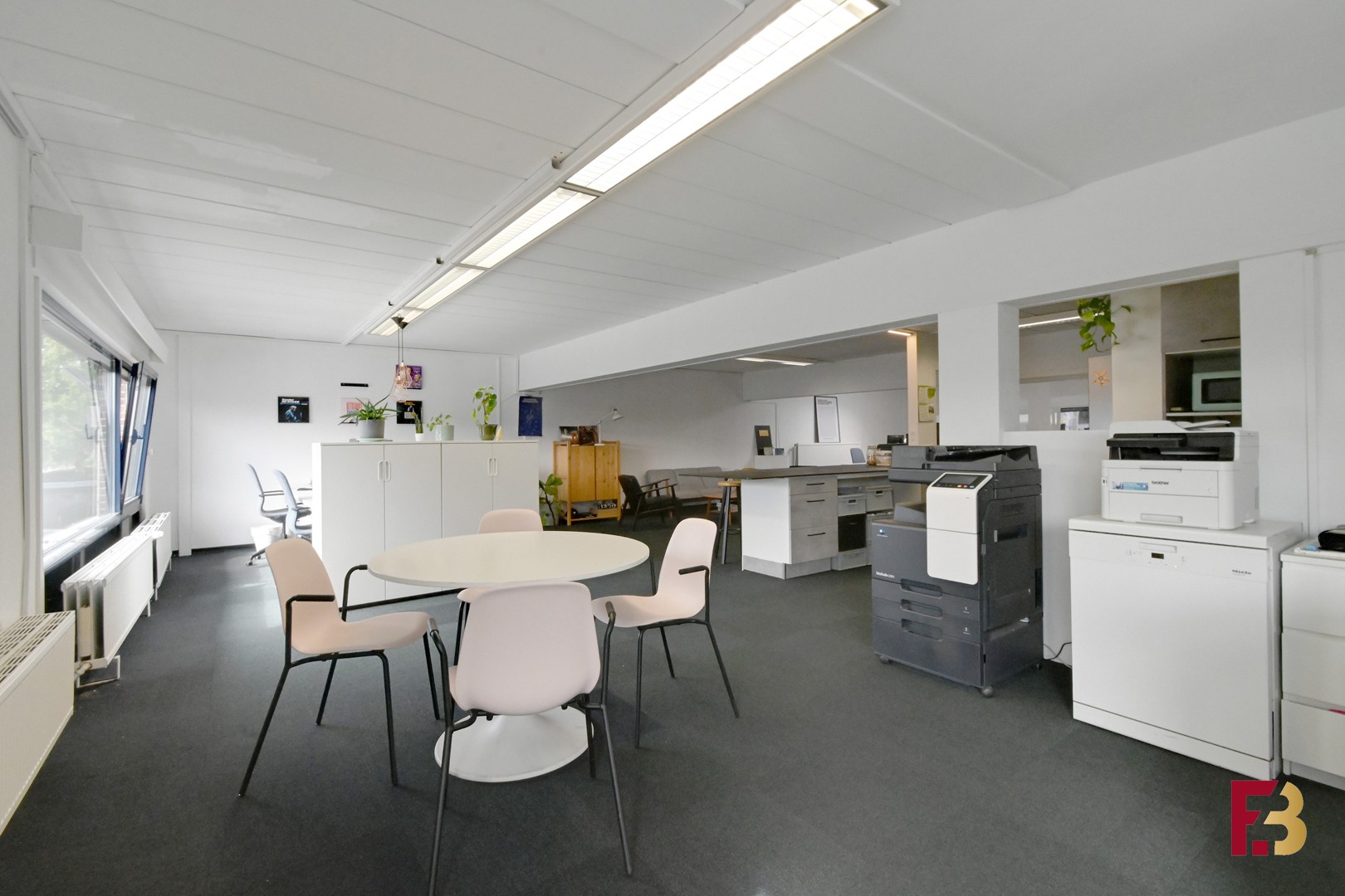 Kantoorruimte met vlotte bereikbaarheid te huur in Merelbeke - foto 2